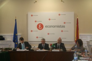 ECONOMISTAS REFOR 130411-2