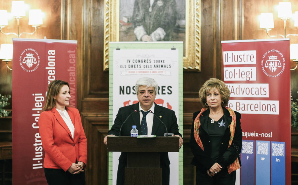 El derecho de los animales, a debate en el IV Congreso del ICAB ...