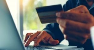Si financias los gastos de la vuelta al cole, cuidado con las tarjetas revolving