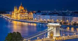 Chile profundiza relaciones con Hungría