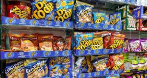 Chile – Restringir la venta de alimentos “altos en” en cercanías de colegios Chile - Restringirá la venta de alimentos “altos en” en cercanías de colegios