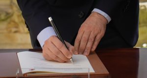 El Gobierno logra alcanzar un acuerdo con los sindicatos de Justicia