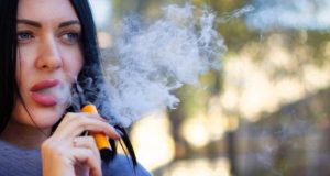 Colombia – Senado aprobó conciliación de la ley que regula el uso de los vapeadores venta y comercialización de vapeadores en el país.