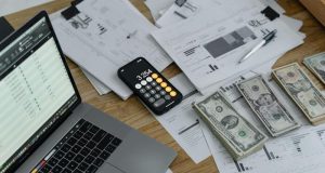 Chile – Restricción de pago de remuneraciones para Directores de las ISAPRES