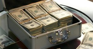 Colombia – ¿Procederá la reducción de salarios de los congresistas?