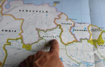 Chile busca restablecer relaciones consulares con Venezuela