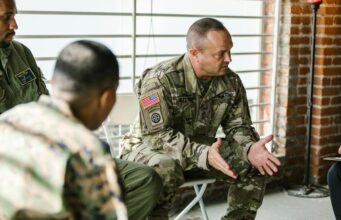México – Ingresar al Ejército no permite a mexicanos quedarse en EEUU