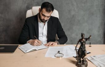 Chile – Tribunal Constitucional declaró inaplicable requisito para obtener título de abogado