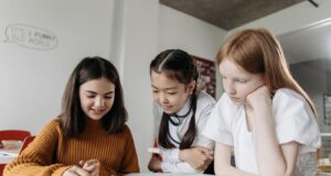Colombia – Escuelas deben ser espacios seguros para víctimas de violencia sexual