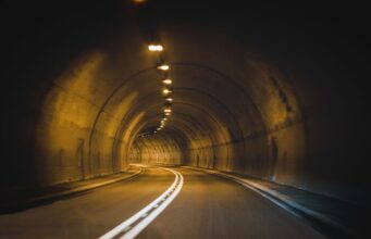 Túnel subacuático conectará Chile con Argentina