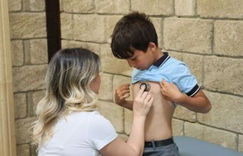 Colombia – La atención en salud de niños exige una protección reforzada